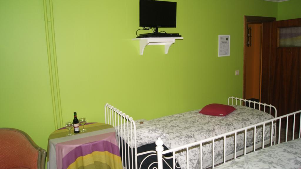 Fleurs-Sauvages Bed & Breakfast Hebronval Room photo