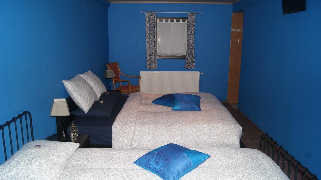 Fleurs-Sauvages Bed & Breakfast Hebronval Room photo